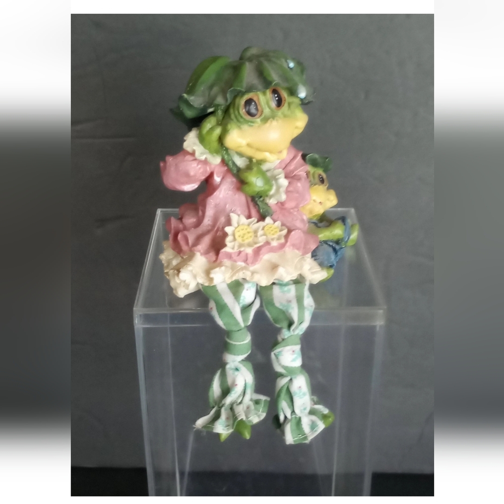 Vintage Frogs Shelf Sitter By Youngs Inc "Happenin Hoppers" Momma & Son 3-1/2"